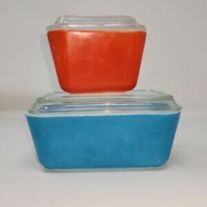 Vintage Pyrex Red & Blue Refrigerator Pair With Lids 501 B  and 501